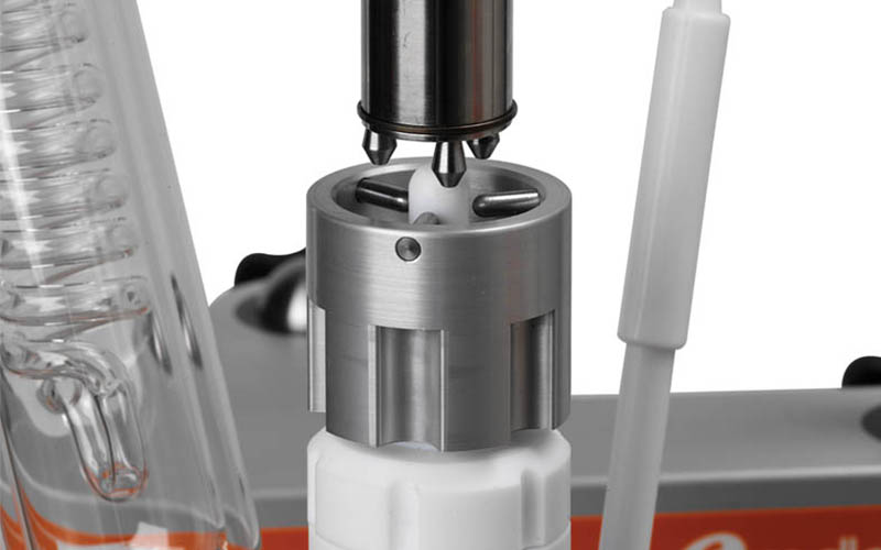 Self aligning Stirrer